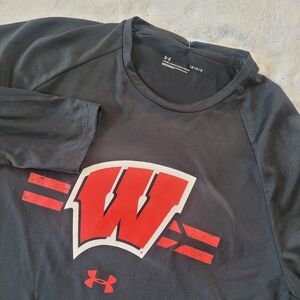 Under Armour Mens Large Wisconsin Badgers Black Long Sleeve Graphic Print Shirt